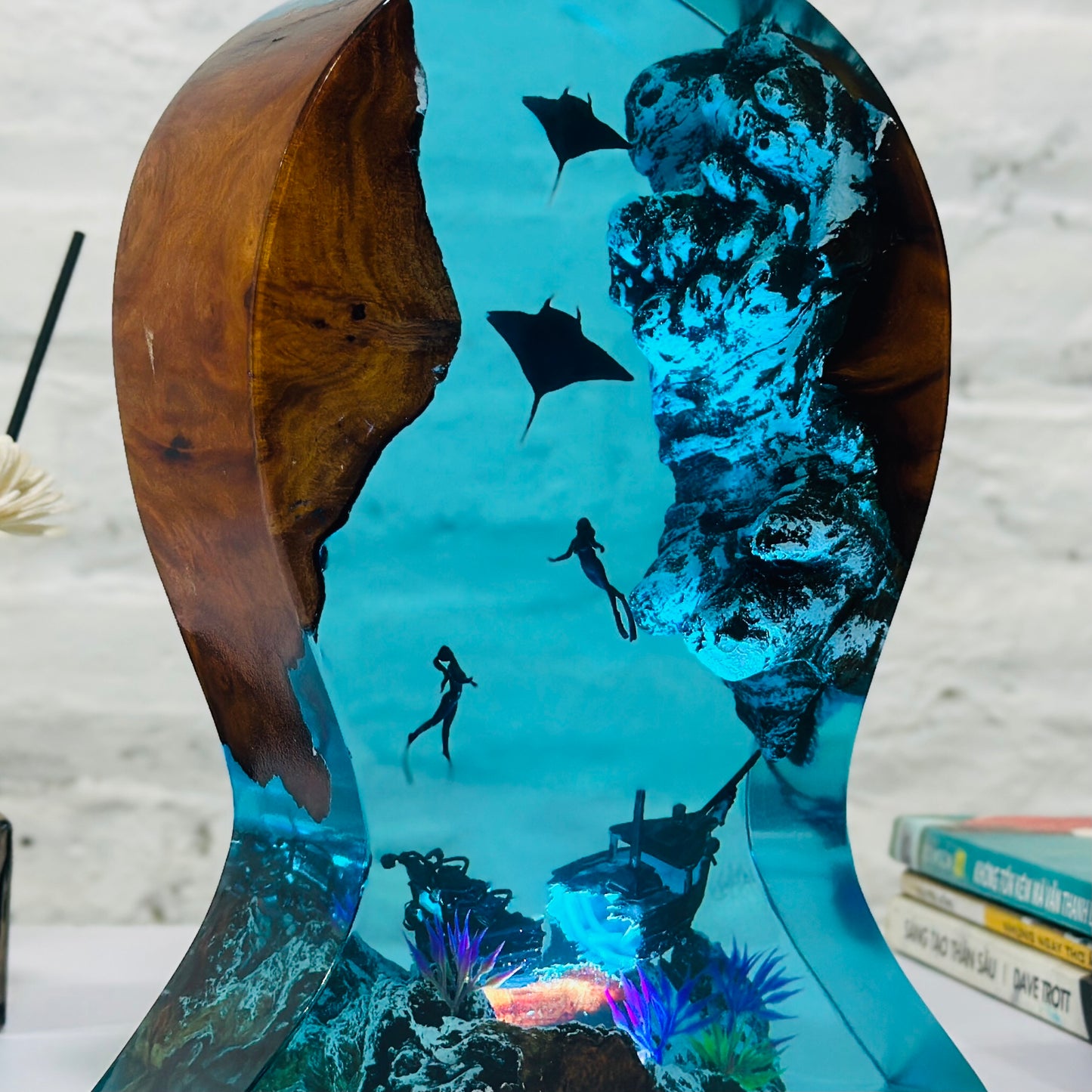 Orca  headphone stand