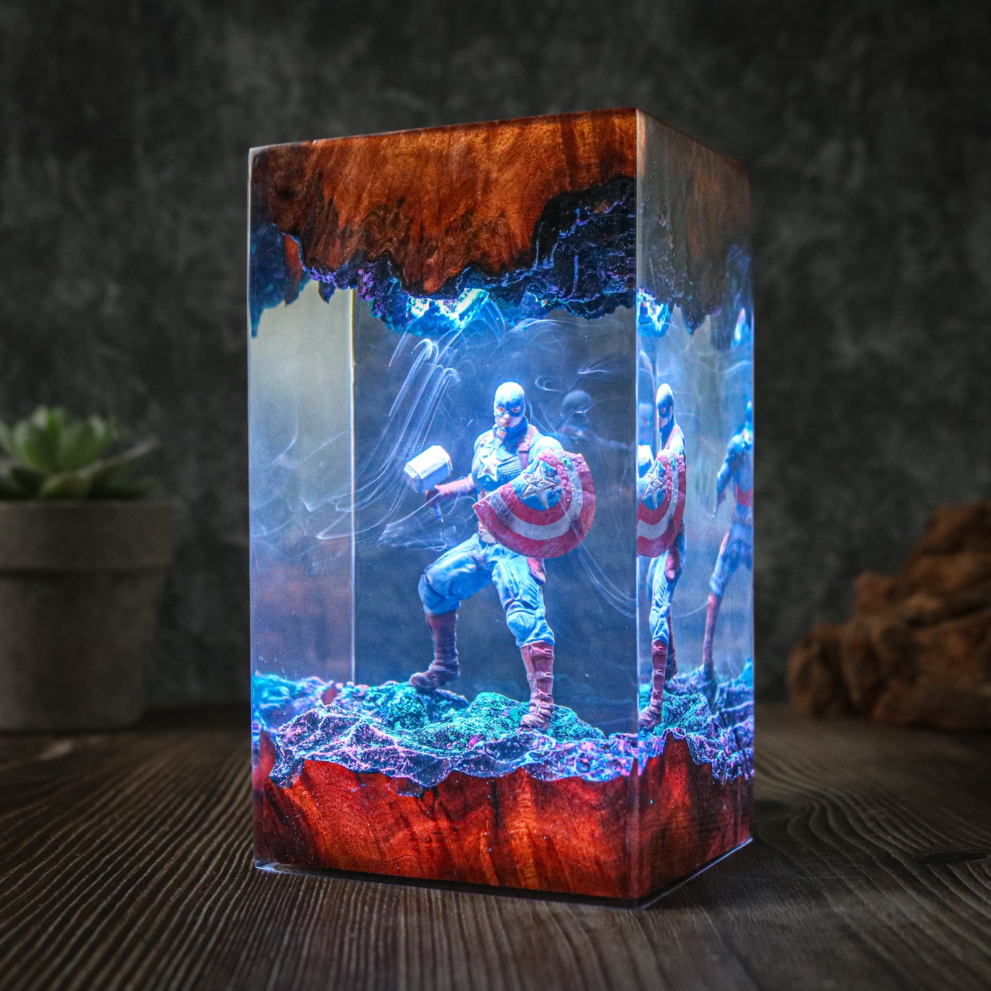 Captain America resin epoxy lamp