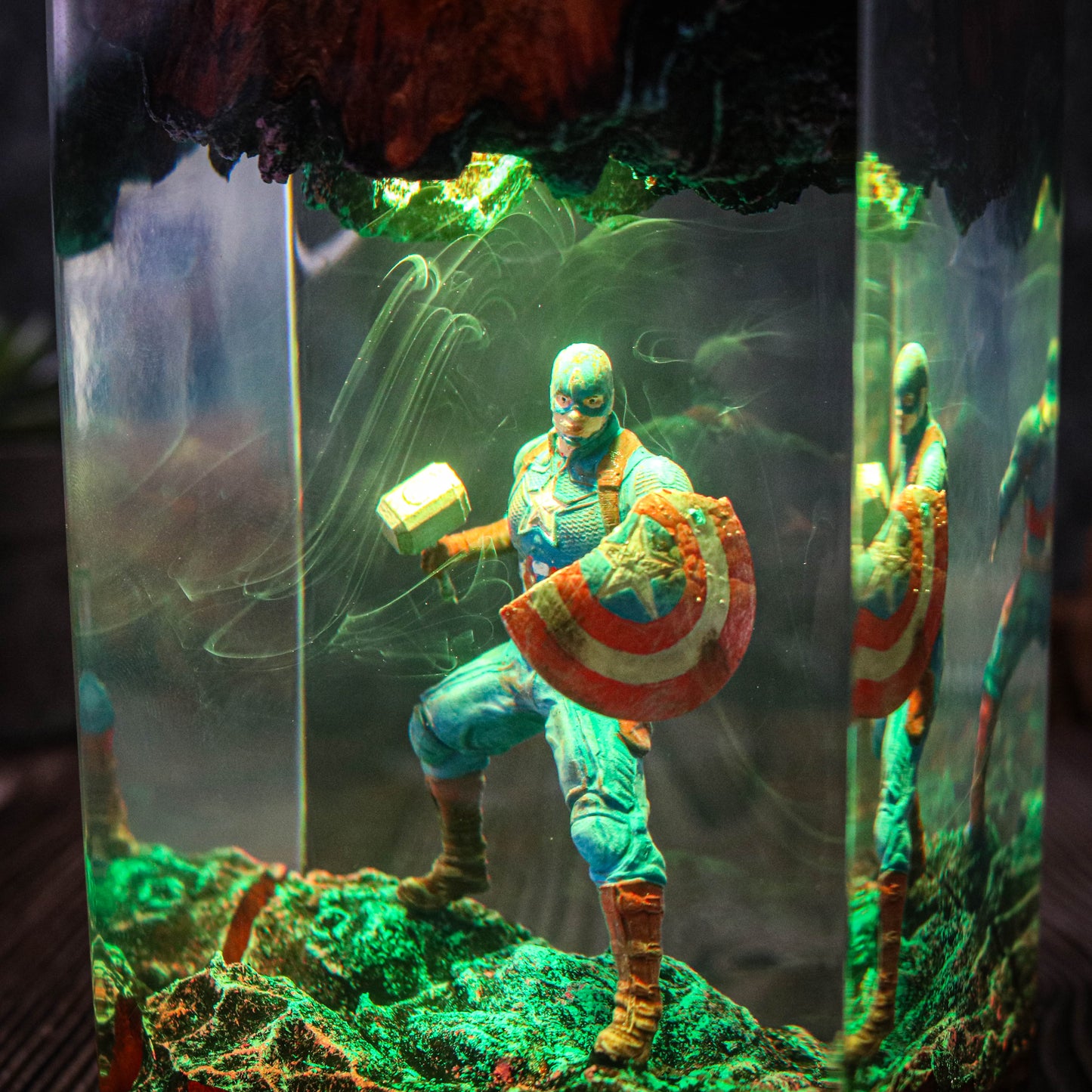 Captain America resin epoxy lamp