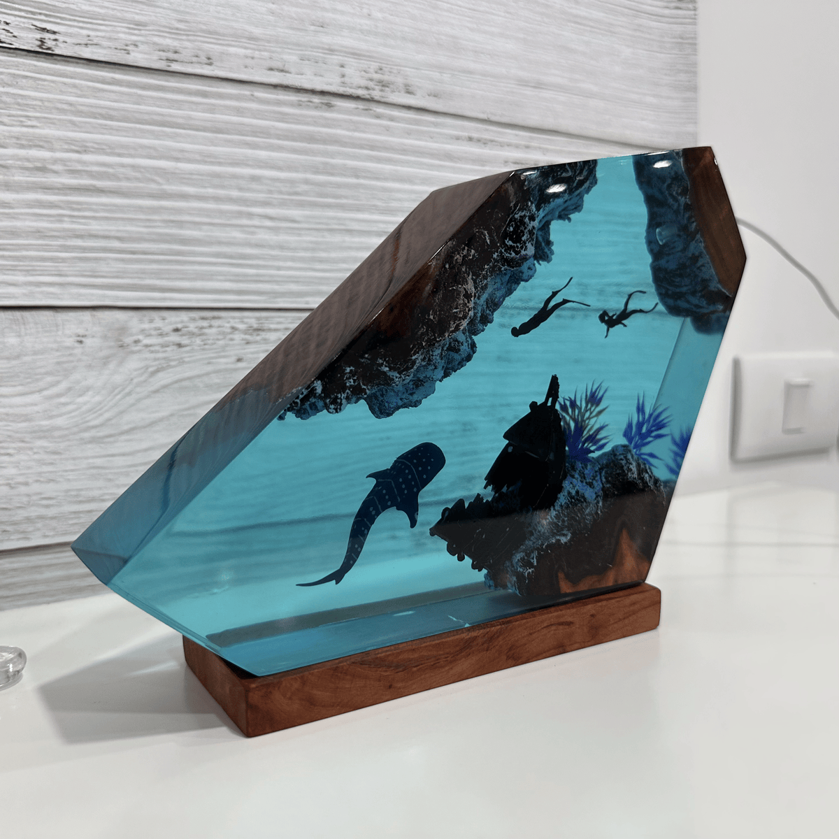 Whale Shark and divers resin epoxy