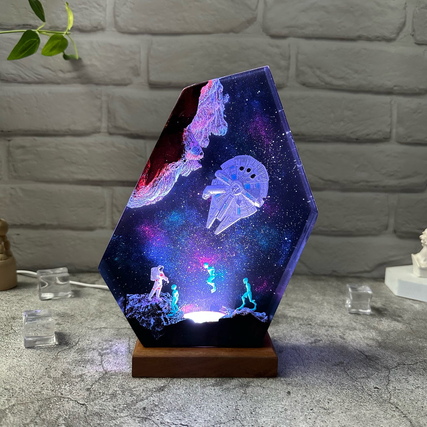 Aliens and astronauts resin  lamp