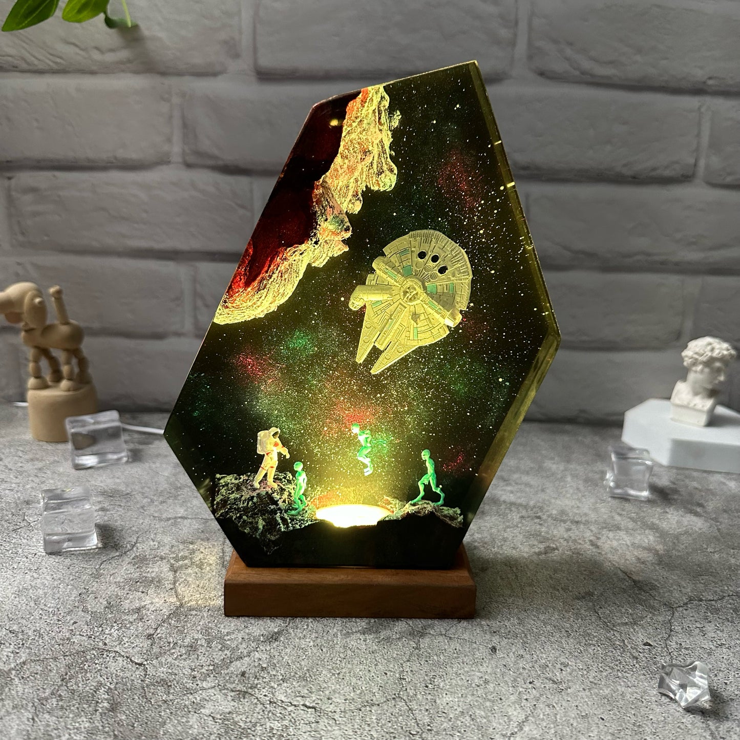 Aliens and astronauts resin  lamp